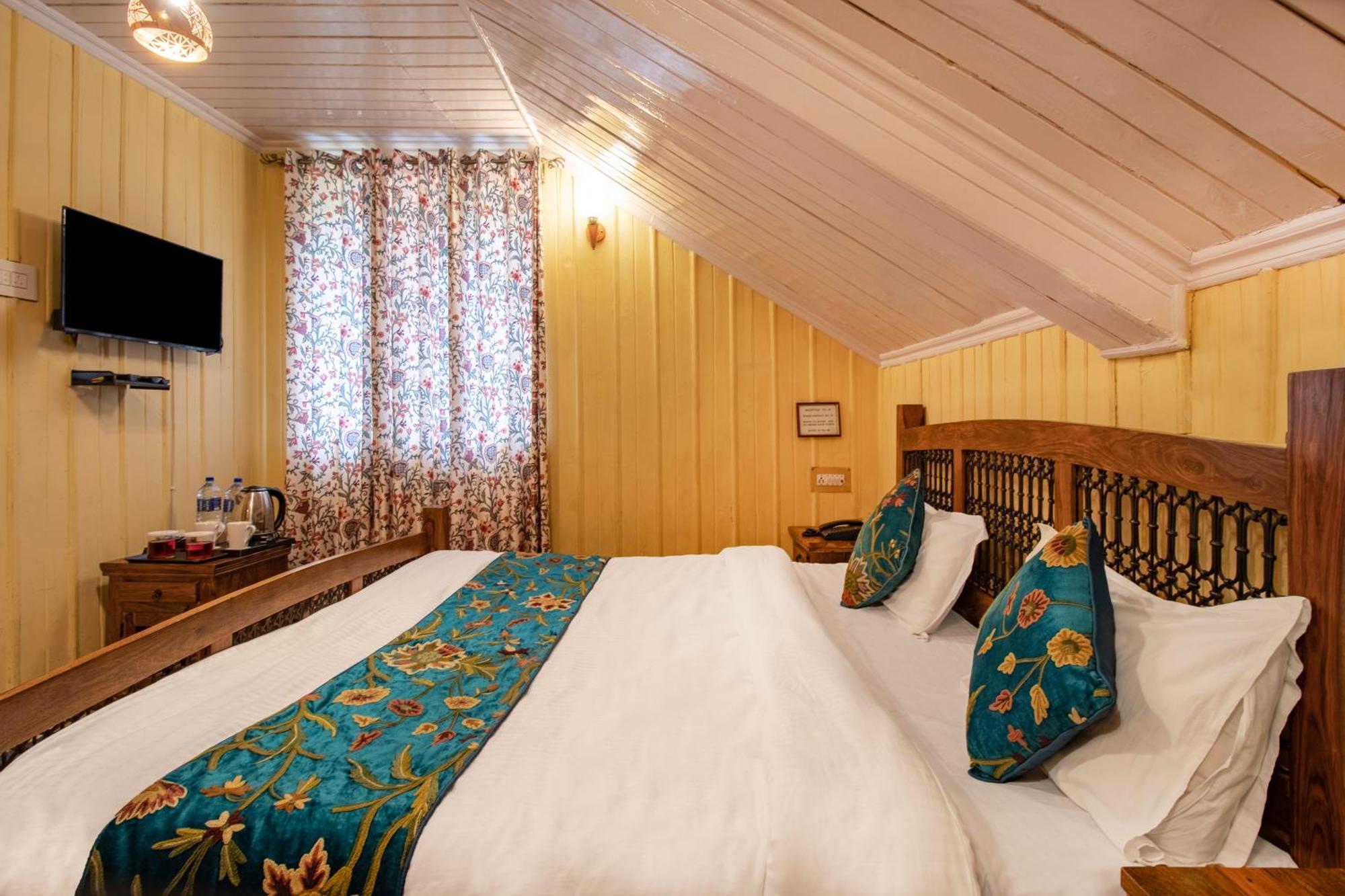 Hotel Little Silver Pahalgam Luaran gambar