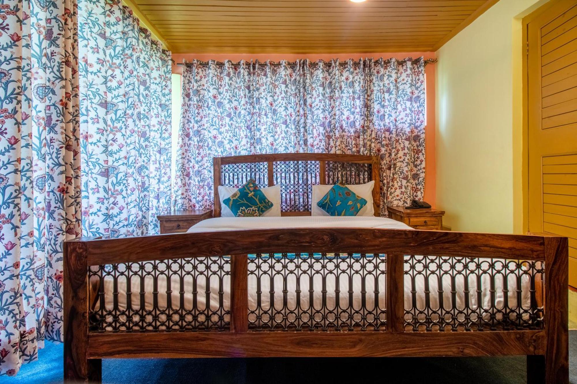 Hotel Little Silver Pahalgam Luaran gambar