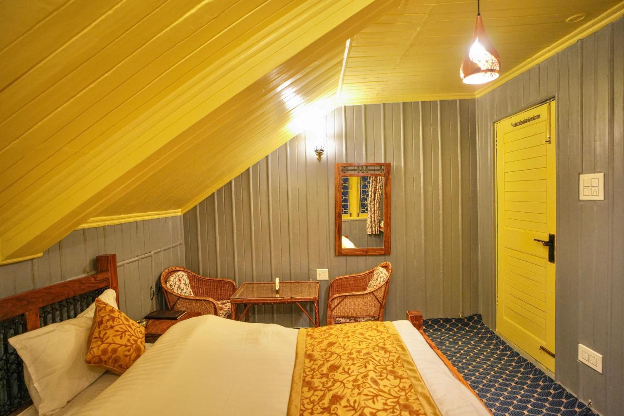 Hotel Little Silver Pahalgam Luaran gambar