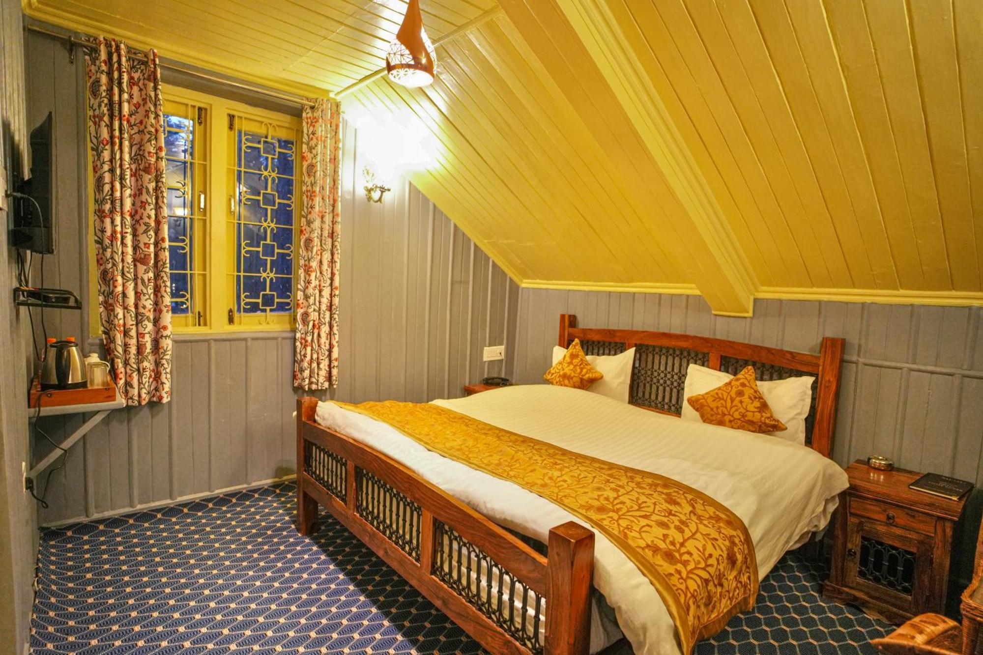 Hotel Little Silver Pahalgam Luaran gambar